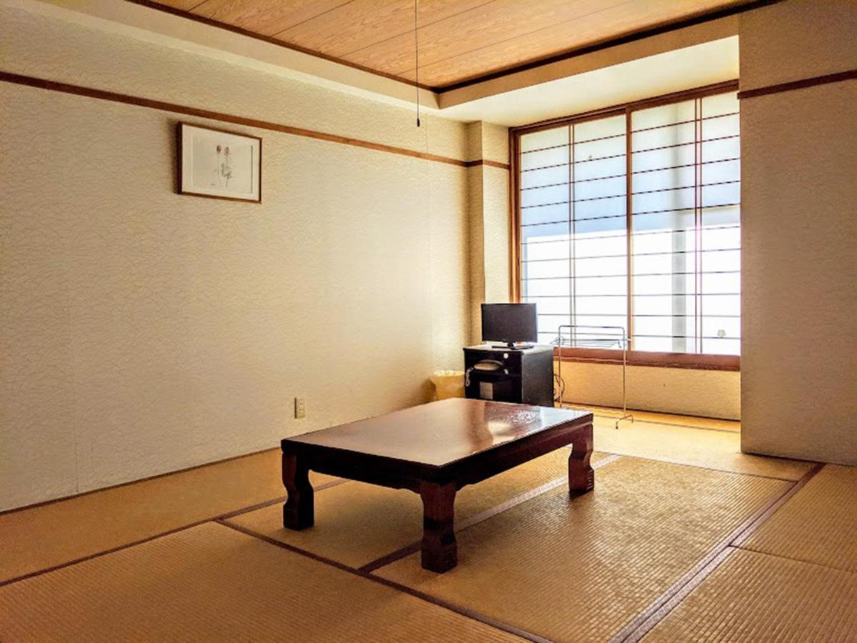 Hotel Madam Mirei Iiyama Exterior foto